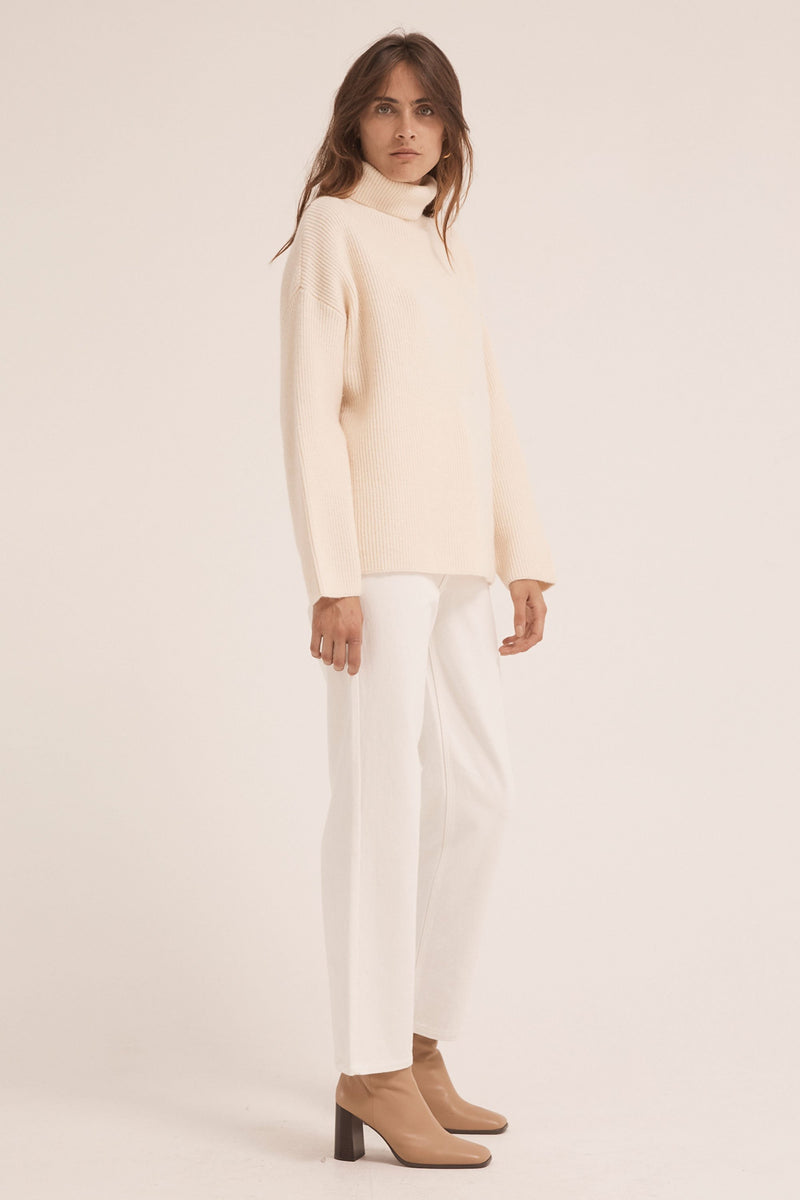 Third Form Oversized Knit Turtleneck - Cream